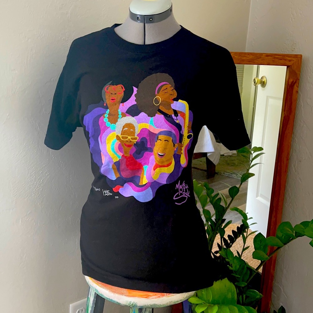 Size M Disney Soul T-Shirt